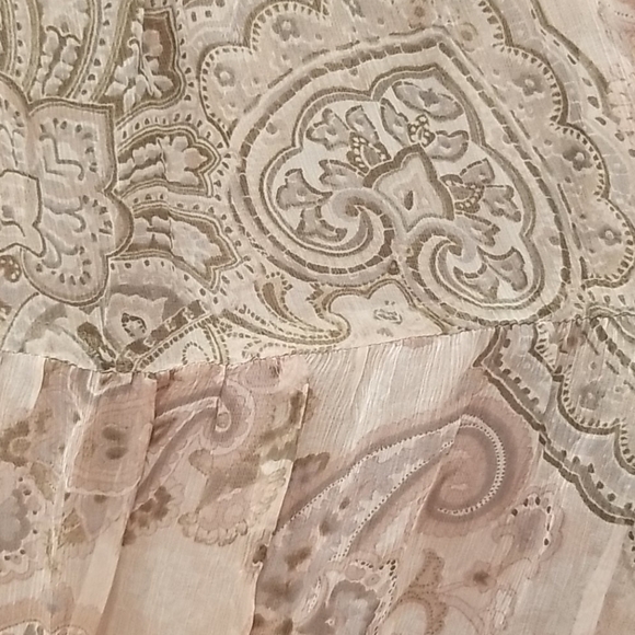 💕GOLD HAWK💕 100% Silk Pattern Skirt - Picture 4 of 6